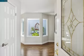 Photo #5: 41039630 Listing