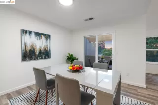 Photo #5: 41039794 Listing