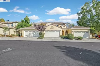 Photo #1: 41039800 Listing