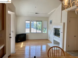 Photo #1: 41039829 Listing 