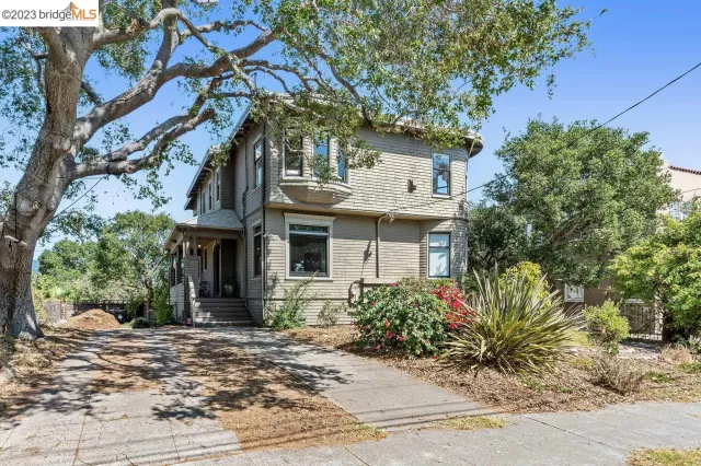 MLS: 41039836 Condo For Sale