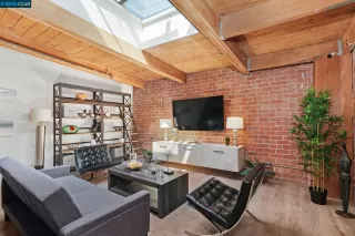 Photo #6: 41039859 Listing