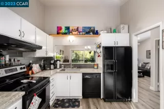 Photo #5: 41039925 Listing