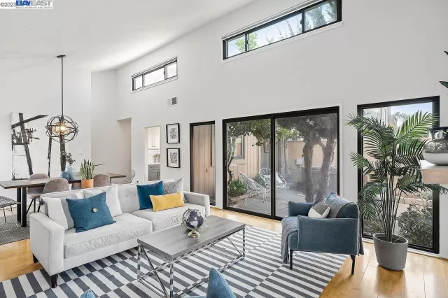 MLS: 41039942 Condo For Sale