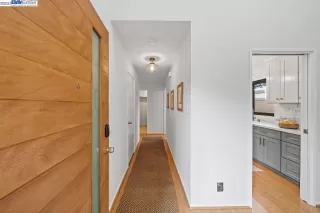 Photo #4: 41039942 Listing