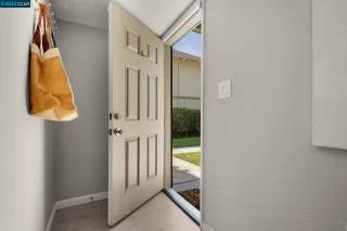 Photo #3: 41039970 Listing