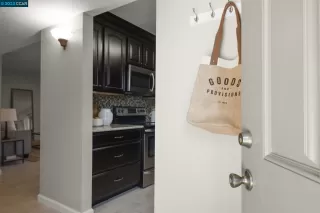 Photo #4: 41039970 Listing