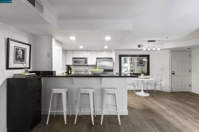 MLS: 41039991 Condo For Sale