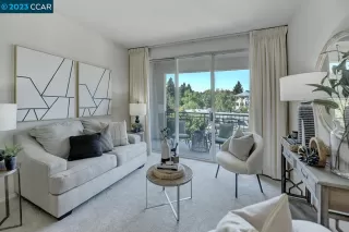 Photo #1: 41040016 Listing