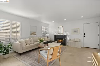 Photo #2: 41040024 Listing