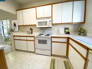 Photo #6: 41040045 Listing 