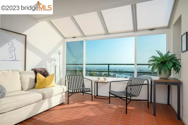 MLS: 41040100 Condo For Sale