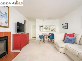 Photo #3: 41040100 Listing 