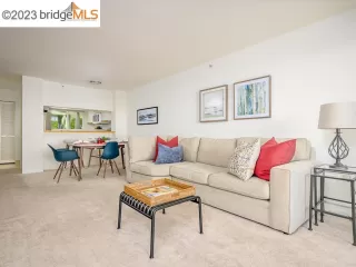 Photo #4: 41040100 Listing 