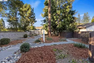 Photo #1: 41040152 Listing