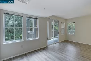 Photo #4: 41040174 Listing