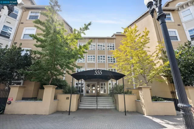 MLS: 41040290 Condo For Sale