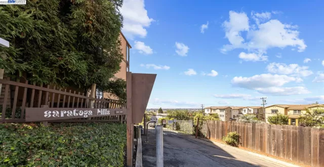 MLS: 41040341 Condo For Sale