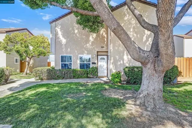 MLS: 41040356 Condo For Sale