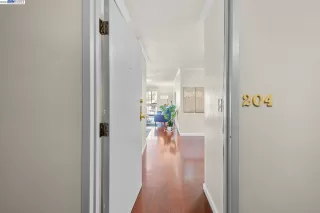 Photo #1: 41040365 Listing 