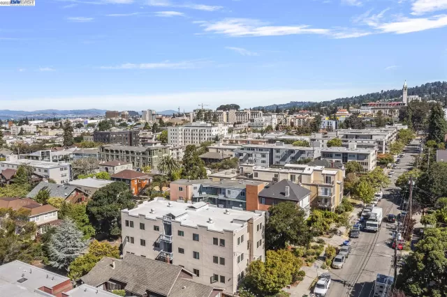 MLS: 41040406 Condo For Sale
