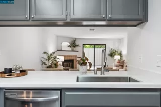 Photo #5: 41040465 Listing