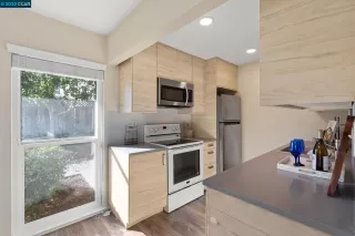 Photo #2: 41040469 Listing 