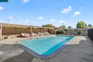 Photo #4: 41040469 Listing 