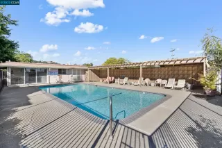 Photo #5: 41040469 Listing 