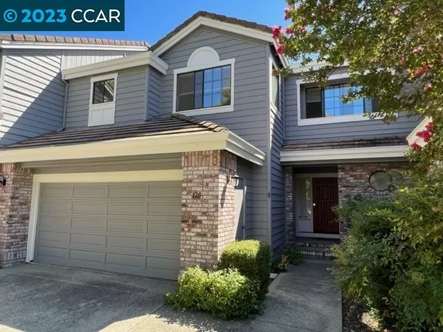 MLS: 41040498 Condo For Sale