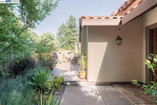 Photo #2: 41040524 Listing