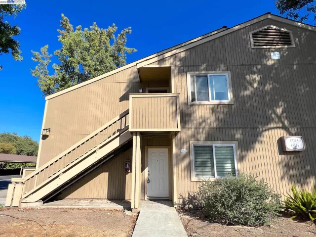 MLS: 41040639 Condo For Sale