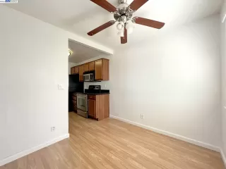 Photo #3: 41040639 Listing 