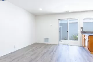 Photo #4: 41040664 Listing