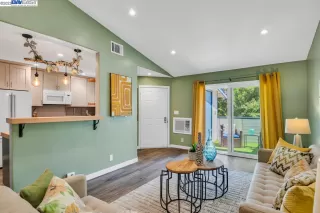 Photo #4: 41040667 Listing