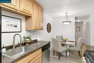 Photo #6: 41040670 Listing 