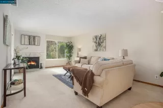 Photo #4: 41040682 Listing