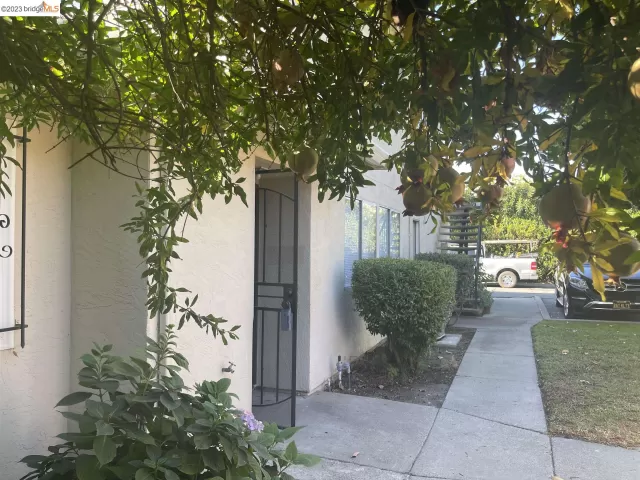 MLS: 41040779 Condo For Sale