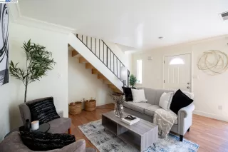 Photo #2: 41040783 Listing