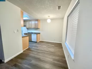 Photo #2: 41040905 Listing