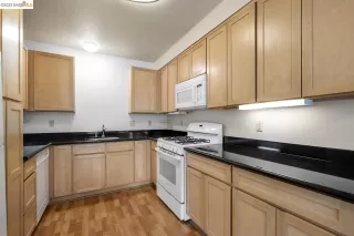 Photo #5: 41040967 Listing