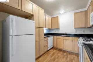 Photo #6: 41040967 Listing