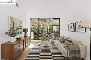 Photo #2: 41040974 Listing