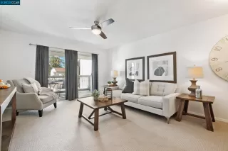 Photo #6: 41040997 Listing