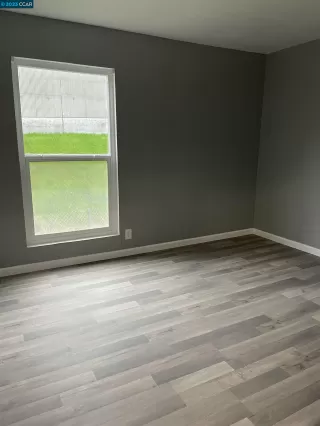 Photo #6: 41041023 Listing