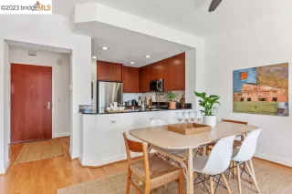 Photo #6: 41041111 Listing