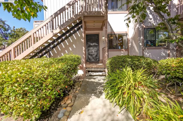 MLS: 41041173 Condo For Sale