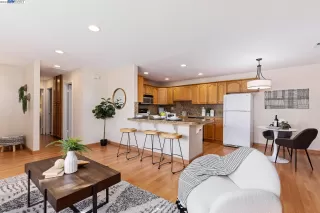 Photo #5: 41041193 Listing 