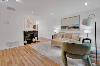 Photo #5: 41041260 Listing 