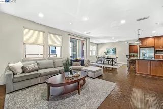 Photo #4: 41041284 Listing